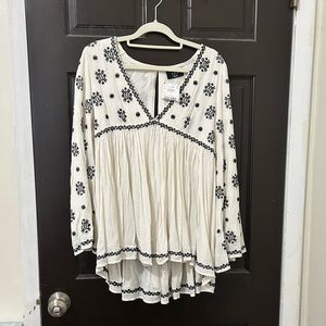 Brand new low high top.